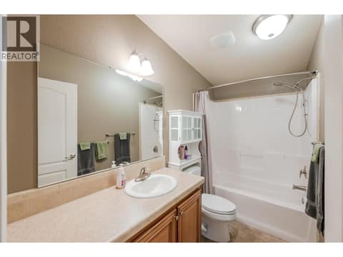 Photo 18 of 8300 GALLAGHER LK FRONTAGE Road Unit# 7, Oliver Rural