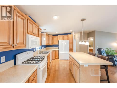 Photo 6 of 8300 GALLAGHER LK FRONTAGE Road Unit# 7, Oliver Rural