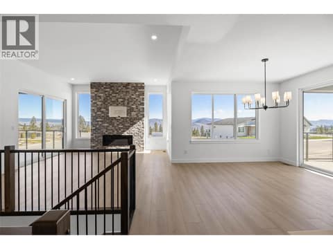 Photo 4 of 1298 BRECHIN Place, Aberdeen, Kamloops