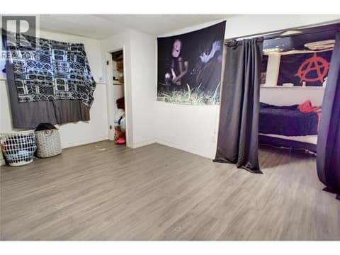 Photo 13 of 262 HOLLY Avenue, North Kamloops