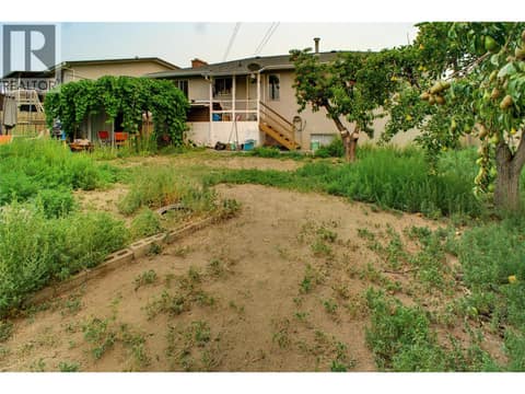 Photo 15 of 262 HOLLY Avenue, North Kamloops