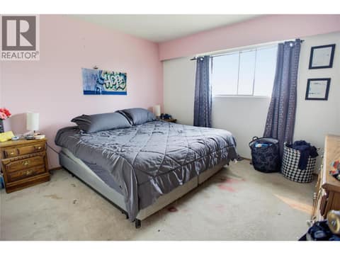 Photo 7 of 262 HOLLY Avenue, North Kamloops
