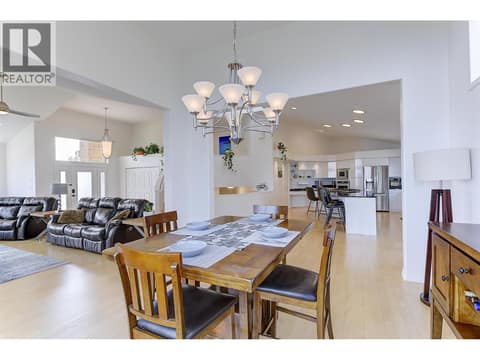 Photo 11 of 2296 Lillooet Crescent, Dilworth Mountain, Kelowna