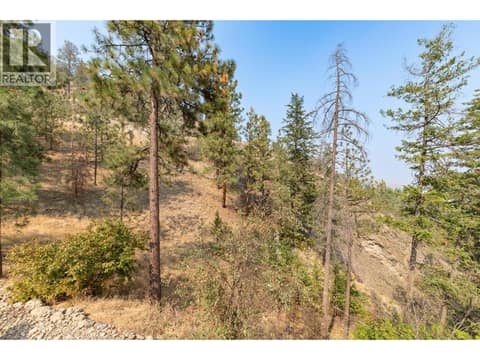 Photo 24 of 2296 Lillooet Crescent, Dilworth Mountain, Kelowna