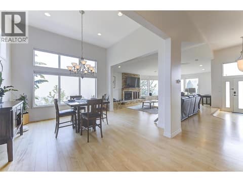 Photo 9 of 2296 Lillooet Crescent, Dilworth Mountain, Kelowna
