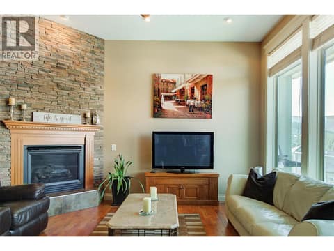 Photo 18 of 1095 Hume Avenue, Black Mountain, Kelowna