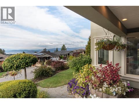 Photo 8 of 1095 Hume Avenue, Black Mountain, Kelowna