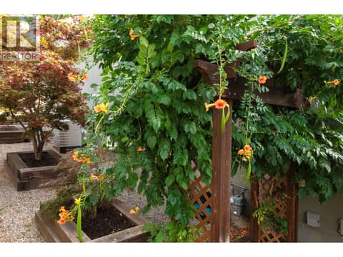 Photo 9 of 1095 Hume Avenue, Black Mountain, Kelowna