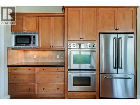 Double Ovens at 1095 Hume Avenue, Black Mountain, Kelowna
