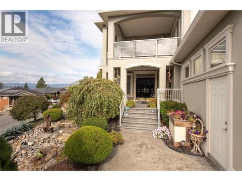Front Entry at 1095 Hume Avenue, Black Mountain, Kelowna