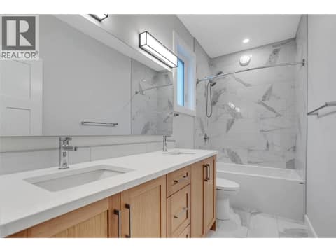Primary Bathroom at 1839 Grey Owl Court, McKinley Landing, Kelowna