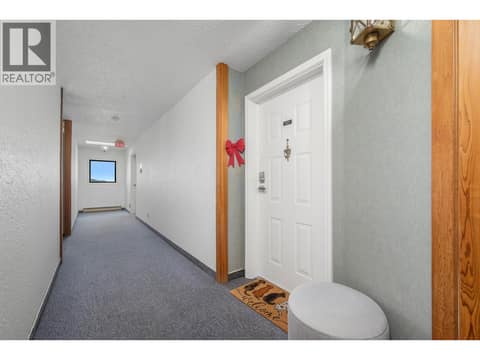 Entryway at 1801 32 Street Unit# 301, City of Vernon