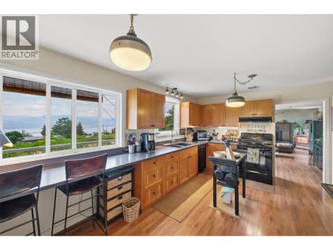 Photo 10 of 3812 Albrecht Road, Naramata Rural