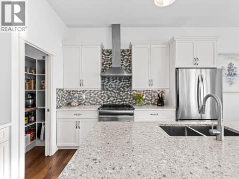 Photo 10 of 6666 Blackcomb Way, Foothills, Vernon