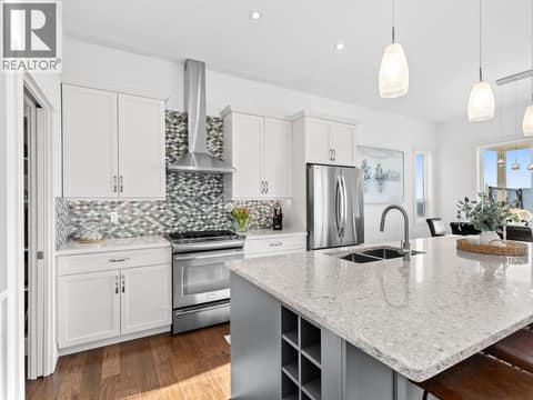 Photo 15 of 6666 Blackcomb Way, Foothills, Vernon