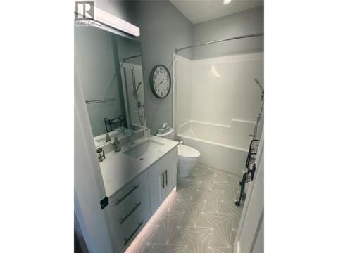 Bathroom main level at 628 Hart Place, Foothills, Vernon