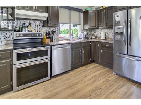 Photo 3 of 15 KELSO Crescent, Dallas, Kamloops