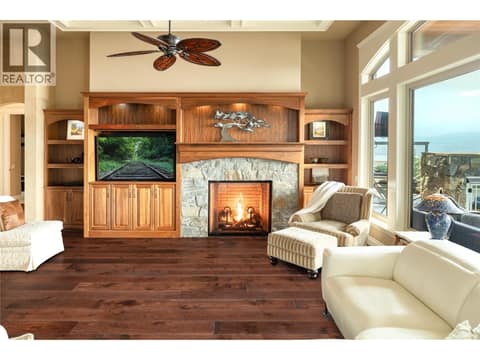 Photo 11 of 954 Hewetson Avenue, Upper Mission, Kelowna
