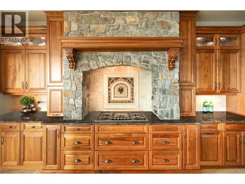 Photo 17 of 954 Hewetson Avenue, Upper Mission, Kelowna