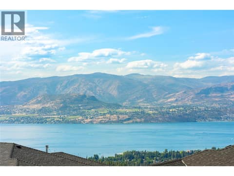 Photo 33 of 954 Hewetson Avenue, Upper Mission, Kelowna