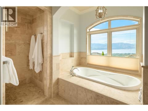 Photo 34 of 954 Hewetson Avenue, Upper Mission, Kelowna