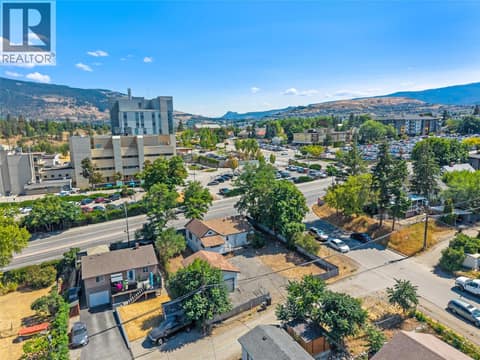 Photo 11 of 2100 32nd Street, Mission Hill, Vernon