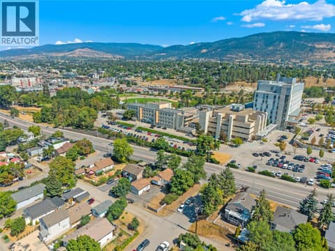 Photo 13 of 2100 32nd Street, Mission Hill, Vernon