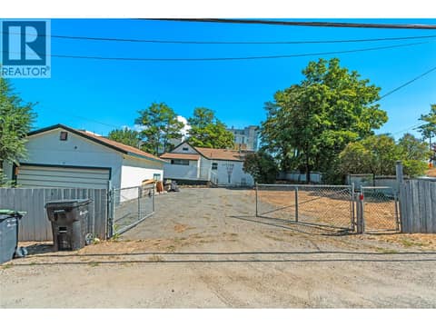 Photo 3 of 2100 32nd Street, Mission Hill, Vernon