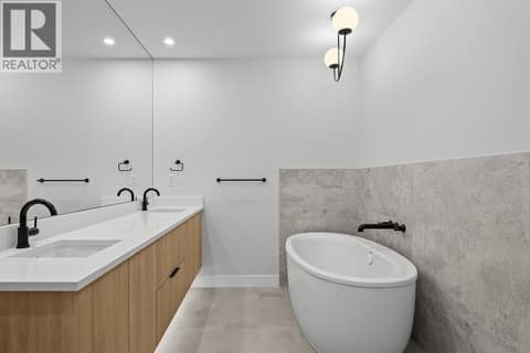 Photo 30 of 75 Predator Ridge Drive Unit# 502, Predator Ridge, Vernon