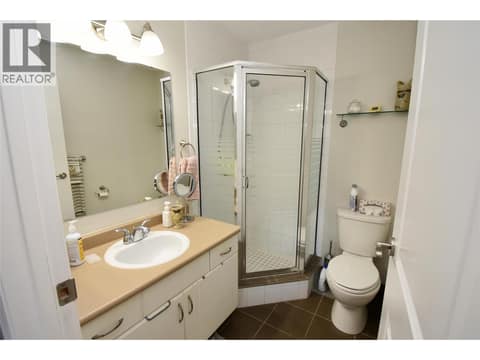 Ensuite at 4800 Heritage Drive Unit# 7, Westmount, Vernon