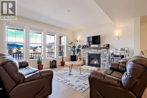 Photo 4 of 926 HOLDEN Road, Columbia/Duncan, Penticton