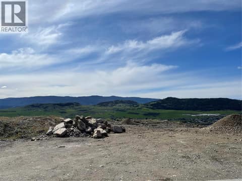Level entry building site. at 595 Vineyard Way N Unit# 33, Bella Vista, Vernon