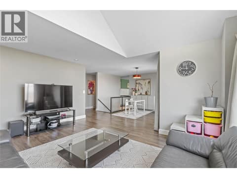 Photo 9 of 961 GREYSTONE Crescent, Aberdeen, Kamloops