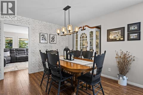 Photo 10 of 735 Nahanni Place, Dilworth Mountain, Kelowna