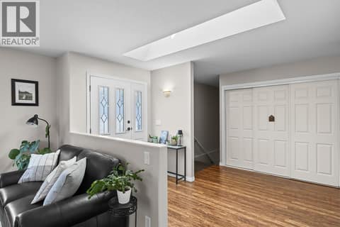 Photo 11 of 735 Nahanni Place, Dilworth Mountain, Kelowna
