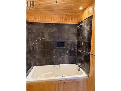 Ensuite at 220 Prior Road S Unit# 1, Rutland South, Kelowna