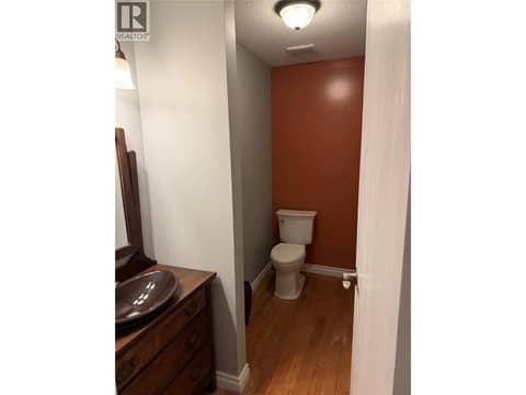 Main Floor Powder Room at 220 Prior Road S Unit# 1, Rutland South, Kelowna