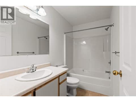 Photo 19 of 4202 Alexis Park Drive Unit# 221, Alexis Park, Vernon