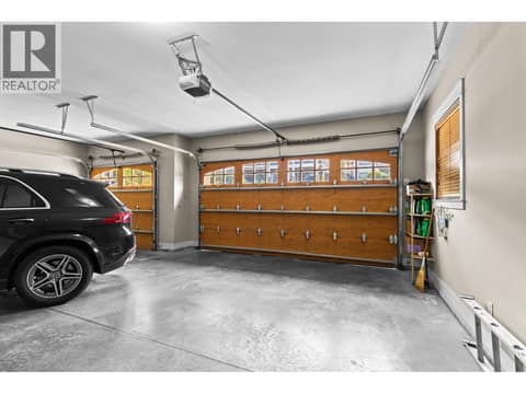 Photo 21 of 942 Hewetson Avenue, Upper Mission, Kelowna