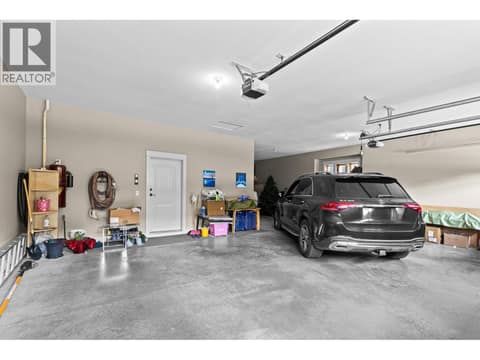 Photo 22 of 942 Hewetson Avenue, Upper Mission, Kelowna
