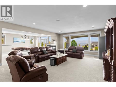 Photo 39 of 942 Hewetson Avenue, Upper Mission, Kelowna
