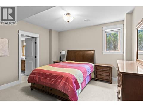Photo 44 of 942 Hewetson Avenue, Upper Mission, Kelowna