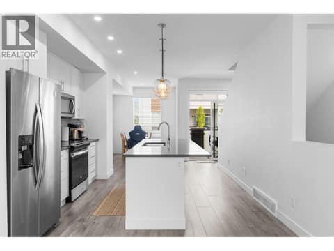 Photo 10 of 610 Academy Way Unit# 19, University District, Kelowna