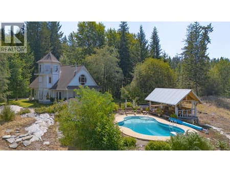 Photo 2 of 114 BEAR END Road, Columbia/Duncan, Penticton
