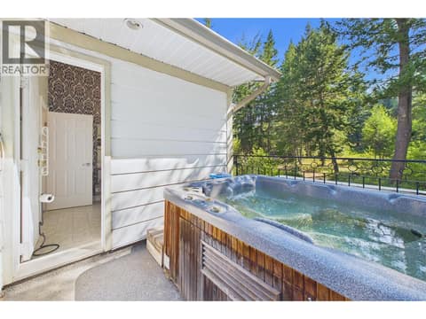 Photo 37 of 114 BEAR END Road, Columbia/Duncan, Penticton