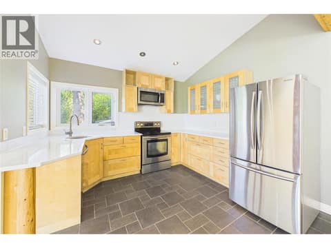 Photo 61 of 114 BEAR END Road, Columbia/Duncan, Penticton