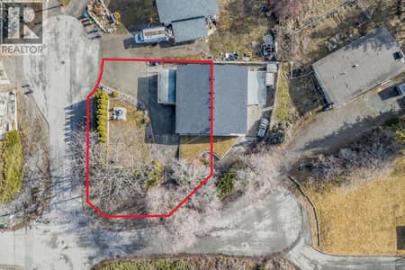Estimated property line at 1105 Cactus Road, Rutland South, Kelowna
