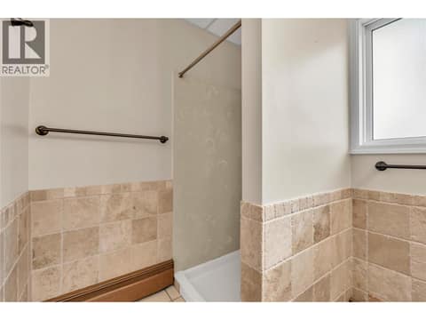 Photo 14 of 760 Hudson Street, Uplands/Redlands, Penticton