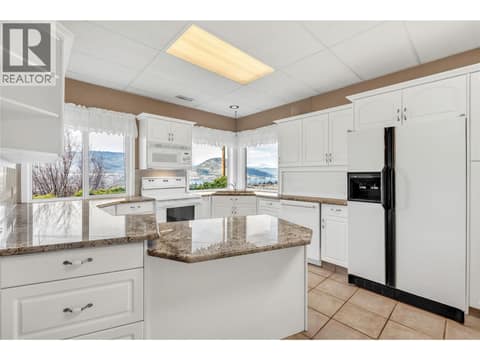Photo 6 of 760 Hudson Street, Uplands/Redlands, Penticton