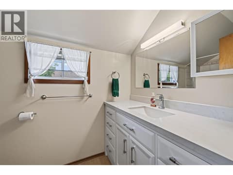 Photo 10 of 376 Alexander Avenue, North Kamloops